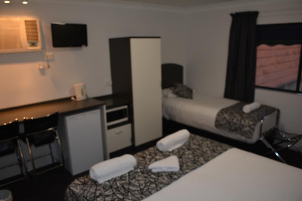 Alabaster Motor Inn Taree Exterior photo