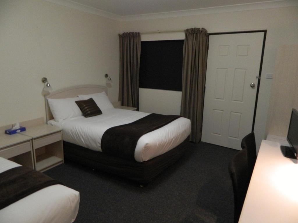 Alabaster Motor Inn Taree Room photo
